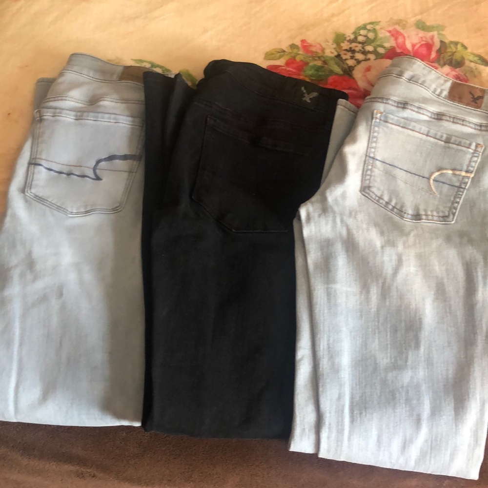 American Eagle bundle jeggings 2 pairs .